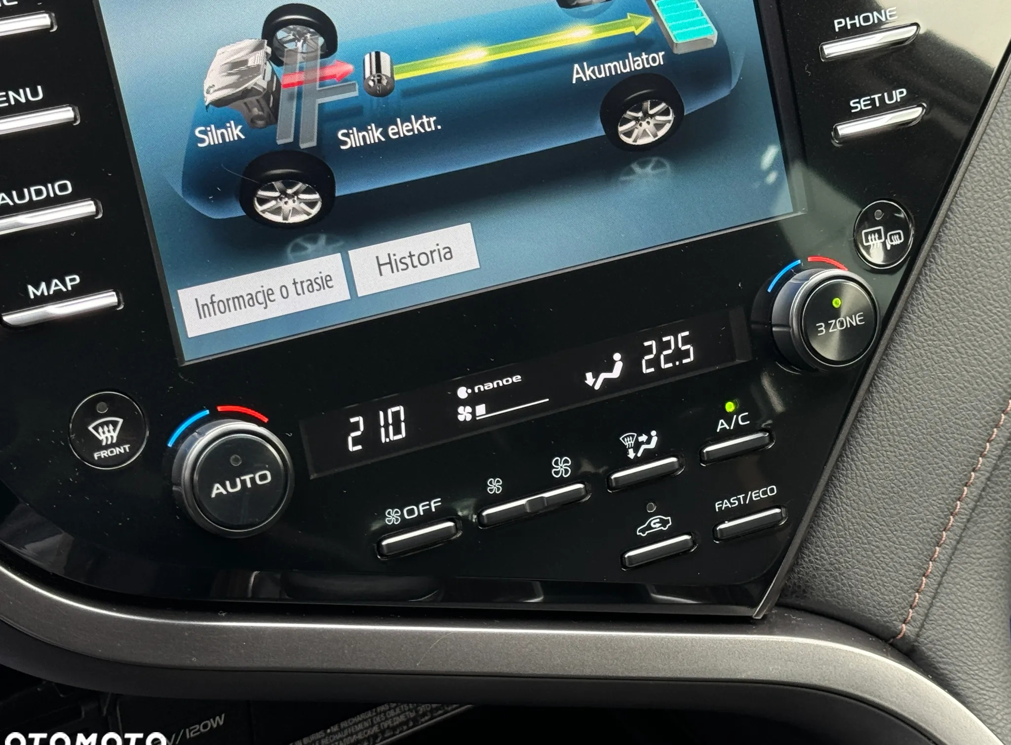 Toyota Camry cena 99999 przebieg: 162500, rok produkcji 2019 z Baranów Sandomierski małe 781